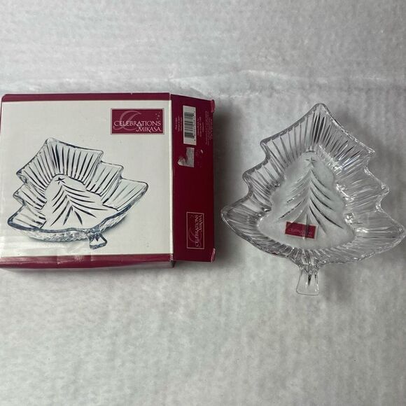 Mikasa Celebrations Christmas Night Collection Candy Dish 5072900 - Picture 1 of 3